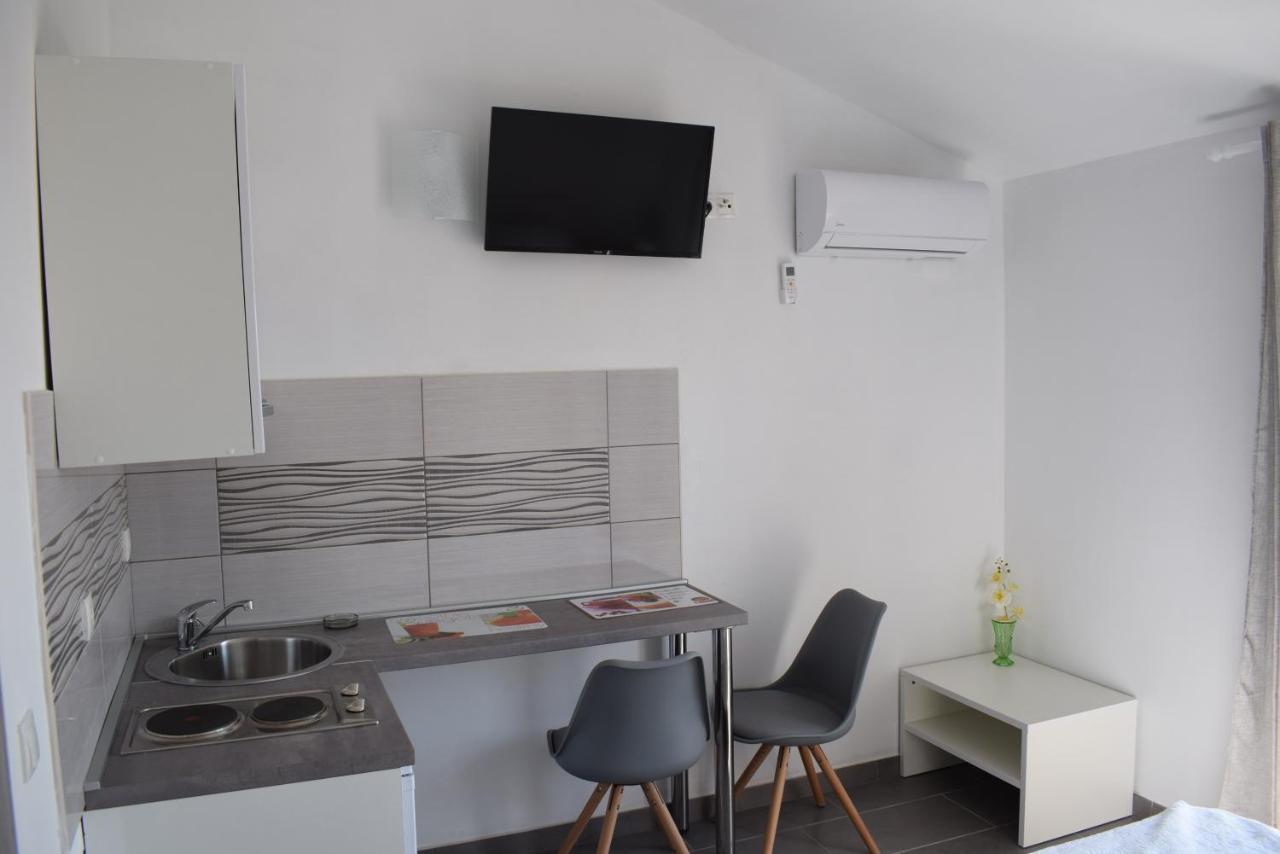 Apartmani Katica Novalja Eksteriør billede
