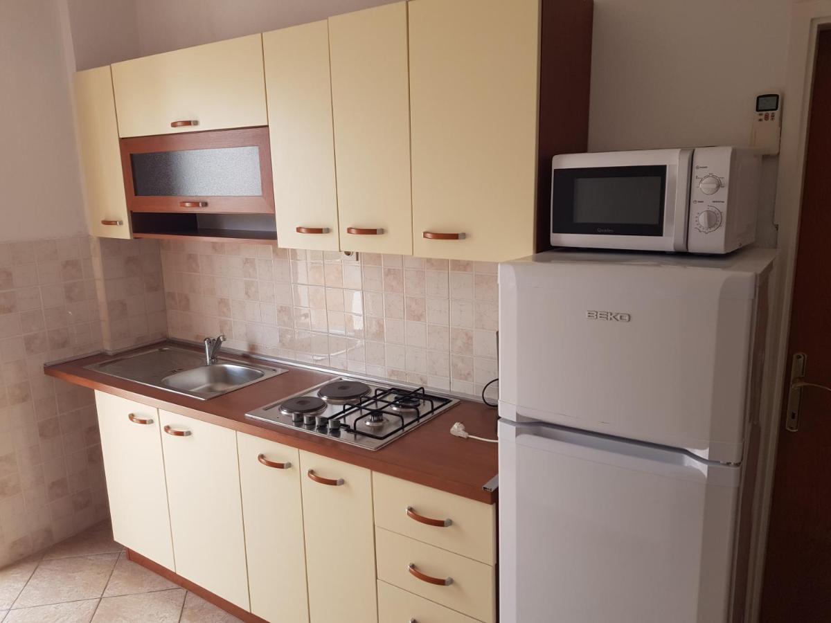 Apartmani Katica Novalja Eksteriør billede